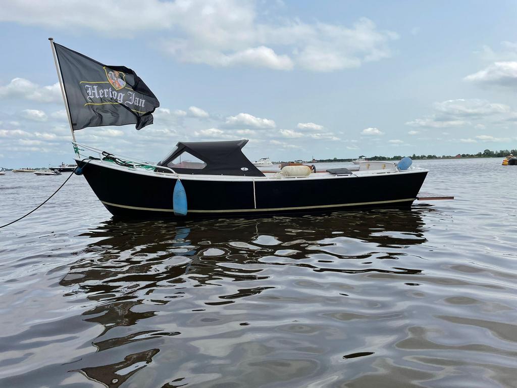 Sloep Motorboot met Buitenboordmotor suzuki 15pk, Ophalen, Gebruikt, Staal, Buitenboordmotor