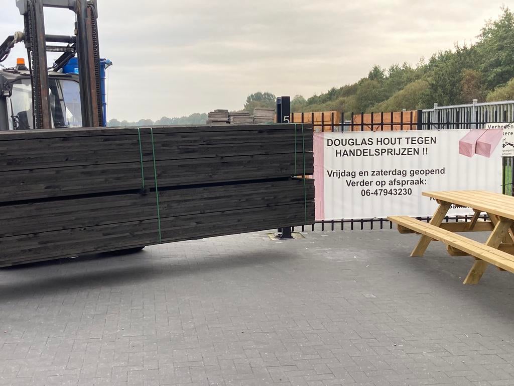 Goedkope Brede Douglas planken halfhouts rabat etc, 25 tot 50 mm, Nieuw, Plank, 300 cm of meer
