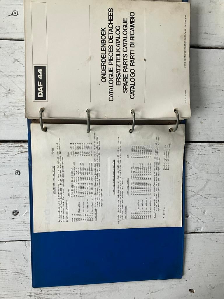 Onderdelen boeken DAF.  Types 33, 44, 55. Origineel, Ophalen