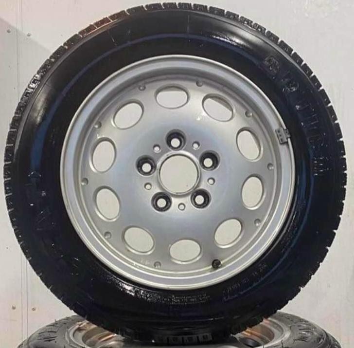 BMW style 16 velgen met band MOET WEG, Auto-onderdelen, Banden en Velgen, Ophalen, Velg(en), 17 inch, All Season