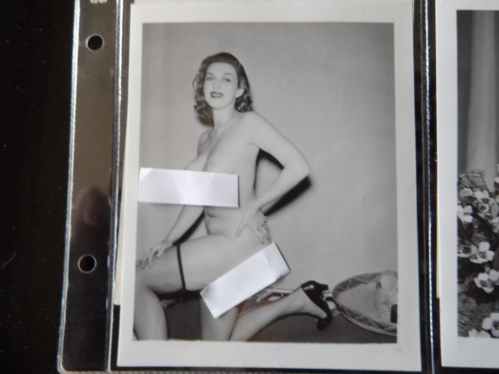 pinup pin-up naakt erotiek (naakt) foto T, Verzenden