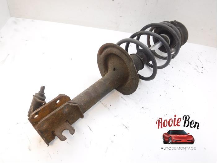 Schokdemperpoot links-voor van een Volkswagen Beetle, Gebruikt, -, Volkswagen, -