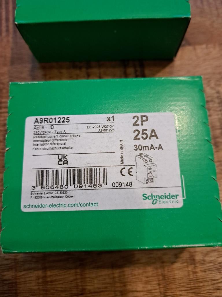 Aardlekschakelaar 2P 25A 30mA - Nieuw!, Doe-het-zelf en Verbouw, Elektra en Kabels, Nieuw, Overige typen, Ophalen of Verzenden