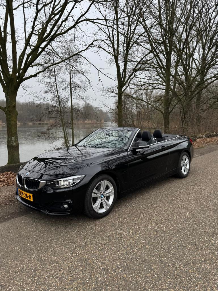BMW 430i cabriolet 2018 Zwart - zwart interieur, Auto's, BMW, 251 pk, 1998 cc, Cabriolet, 4 stoelen