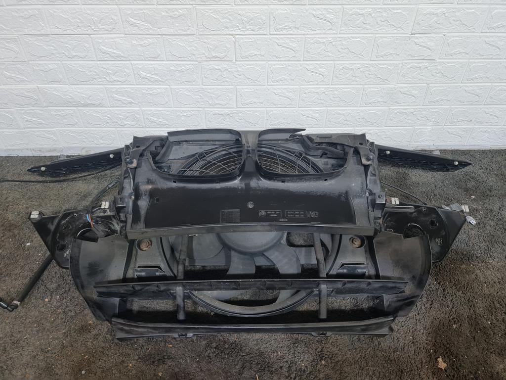 BMW E46 M3 3.2 Coupé Cabrio Voorfront met koelvin, Auto-onderdelen, Ophalen, Gebruikt, Voor, BMW