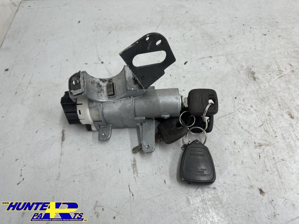 Contactslot + sleutel Volvo V70/S60/XC90 ('00-'08) 8626324, Auto-onderdelen, Gebruikt, Ophalen of Verzenden, Volvo