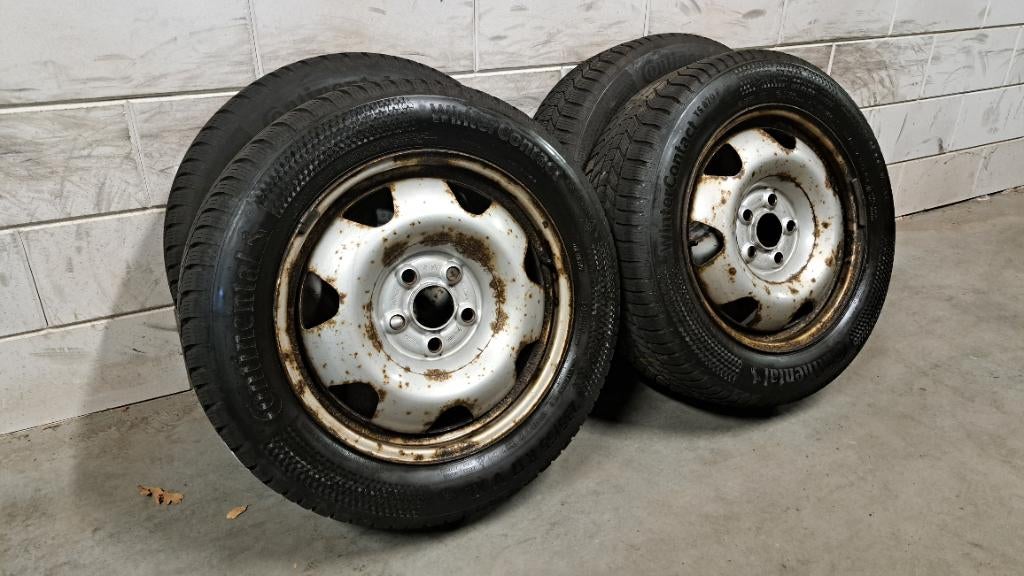 Zeer goede banden Volkswagen Transporter 235/55/17, Banden en Velgen, 17 inch, 235 mm, Bestelwagen