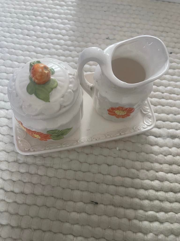 Vintage keramiek roomstel met bloemmotief, Ophalen