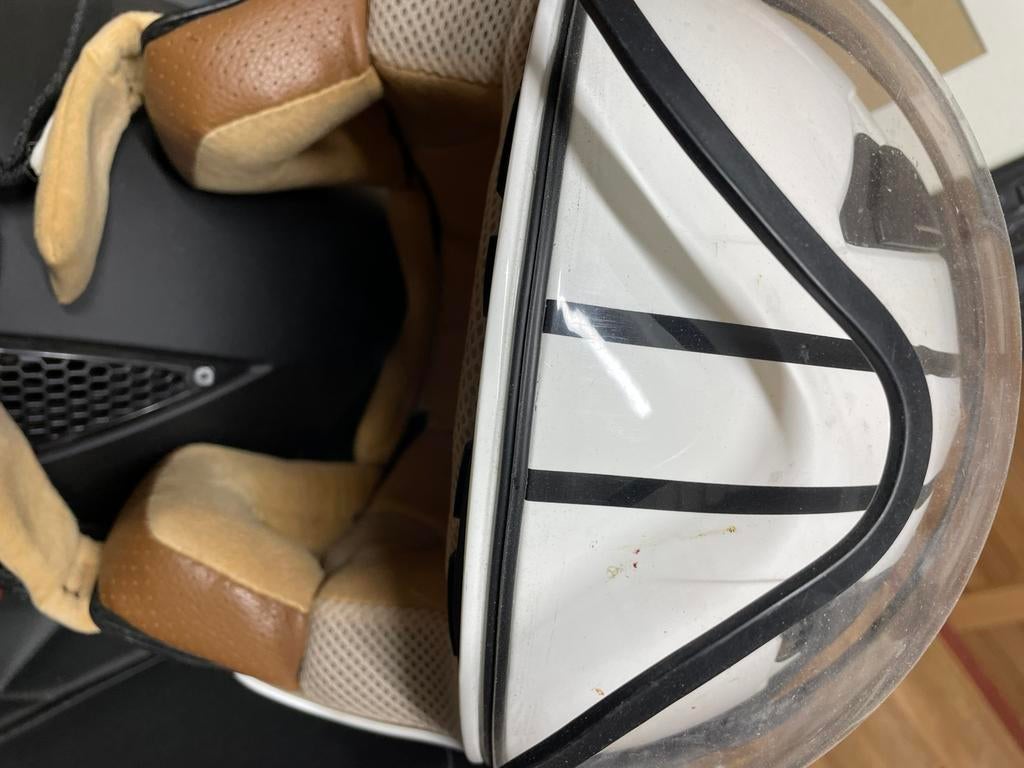 Leuke brommer/ scooterhelm, Ophalen, Gebruikt