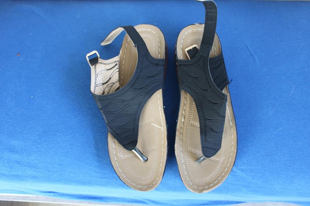 sandalen in 3 kleuren maat 41, Overige kleuren, Nieuw, Sandalen of Muiltjes, Ophalen of Verzenden