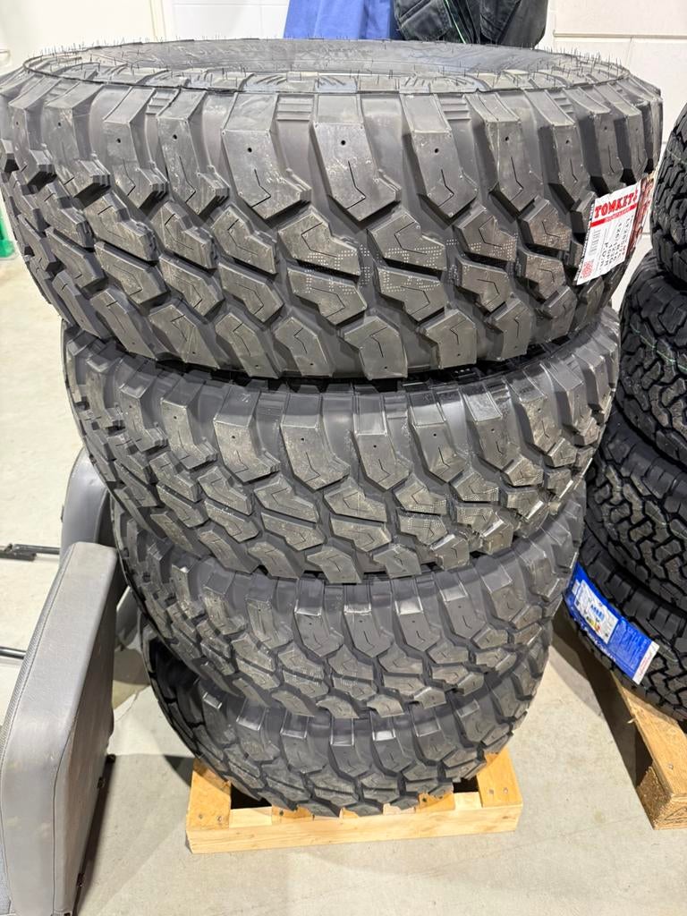 Banden en velgen set Land Rover Defender, diverse sets!, Ophalen, 16 inch, 265 mm, Banden en Velgen