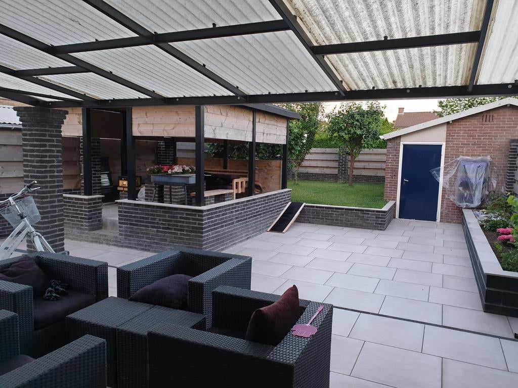 Stratenmakers sierbestrating keramische tegels of natuurstee