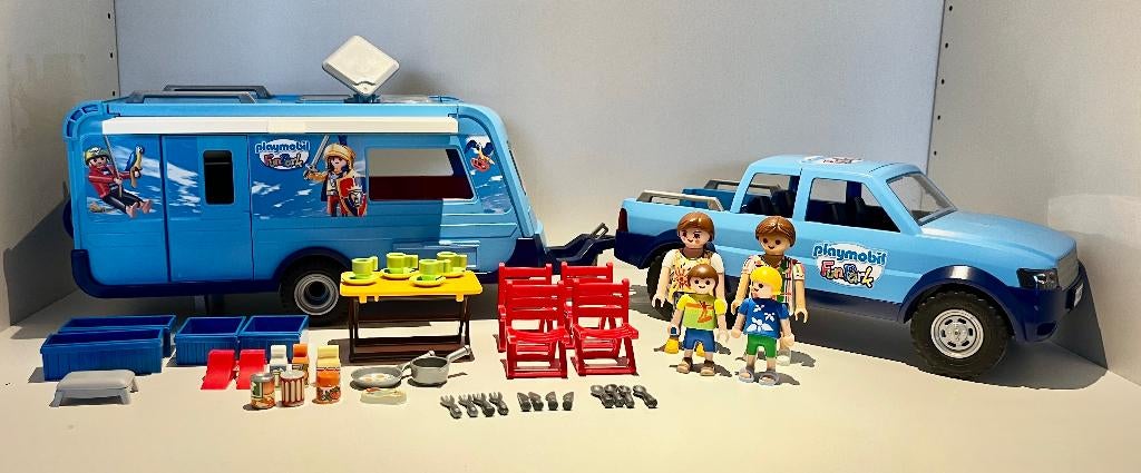 9502 Playmobil Pickup met caravan Funpark, Kinderen en Baby's, Speelgoed | Playmobil, Ophalen of Verzenden, Zo goed als nieuw