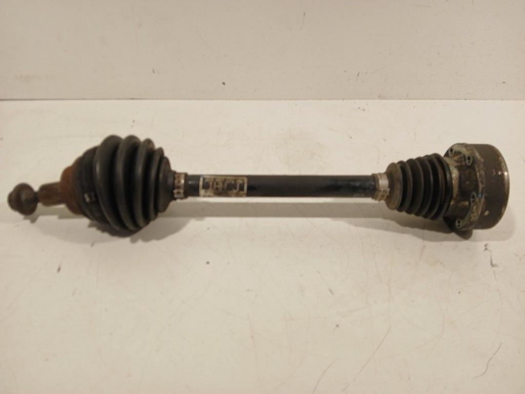 Aandrijfas links voor Volkswagen Golf, Onderdelen@venauto.nl, Van der Ven Autorecycling B.V., Gebruikt, Ettenseweg 76, 4706 PB Roosendaal, The Netherlands