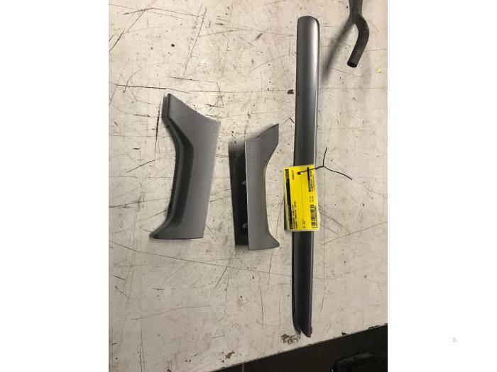 Dashboard sierlijst van een Subaru Forester, Auto-onderdelen, Dashboard en Schakelaars, Subaru, Gebruikt, 3 maanden garantie, Ophalen of Verzenden
