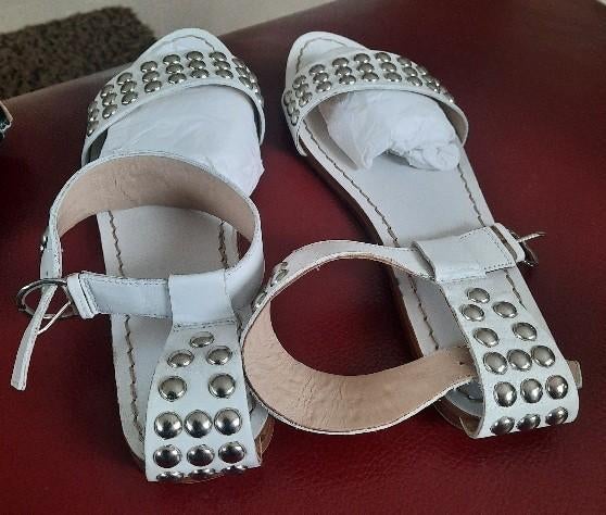 Frida witte leren damesschoenen nieuw maat 41, Kleding | Dames, Schoenen, Ophalen of Verzenden, Nieuw, Wit, Sneakers of Gympen