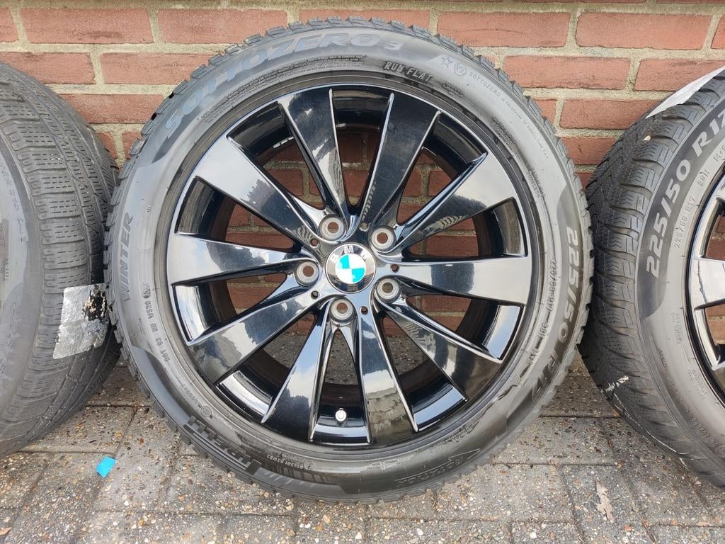 Originele BMW 3 Serie F30 F31 Winterset Pirelli TPMS, Auto-onderdelen, Banden en Velgen, Ophalen, Gebruikt, Banden en Velgen, 17 inch