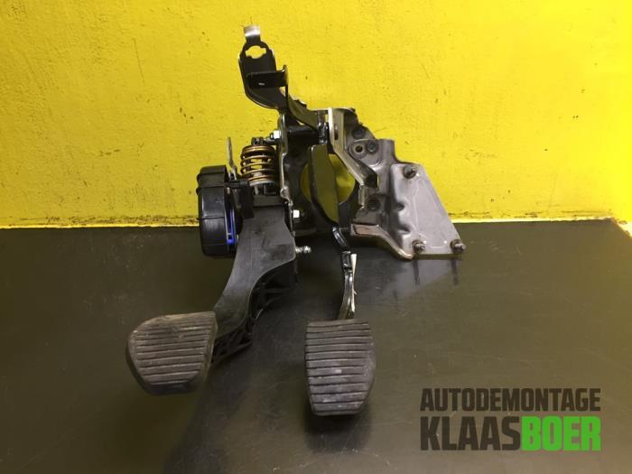 Rempedaal van een Peugeot 5008, Auto-onderdelen, Ophalen of Verzenden, 6 maanden garantie, Gebruikt, Peugeot