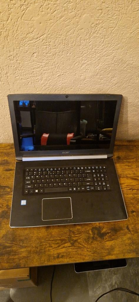 Partij van 5 laptops aangeboden, Gebruikt, 2 tot 3 Ghz, PCmeneer, 8 GB