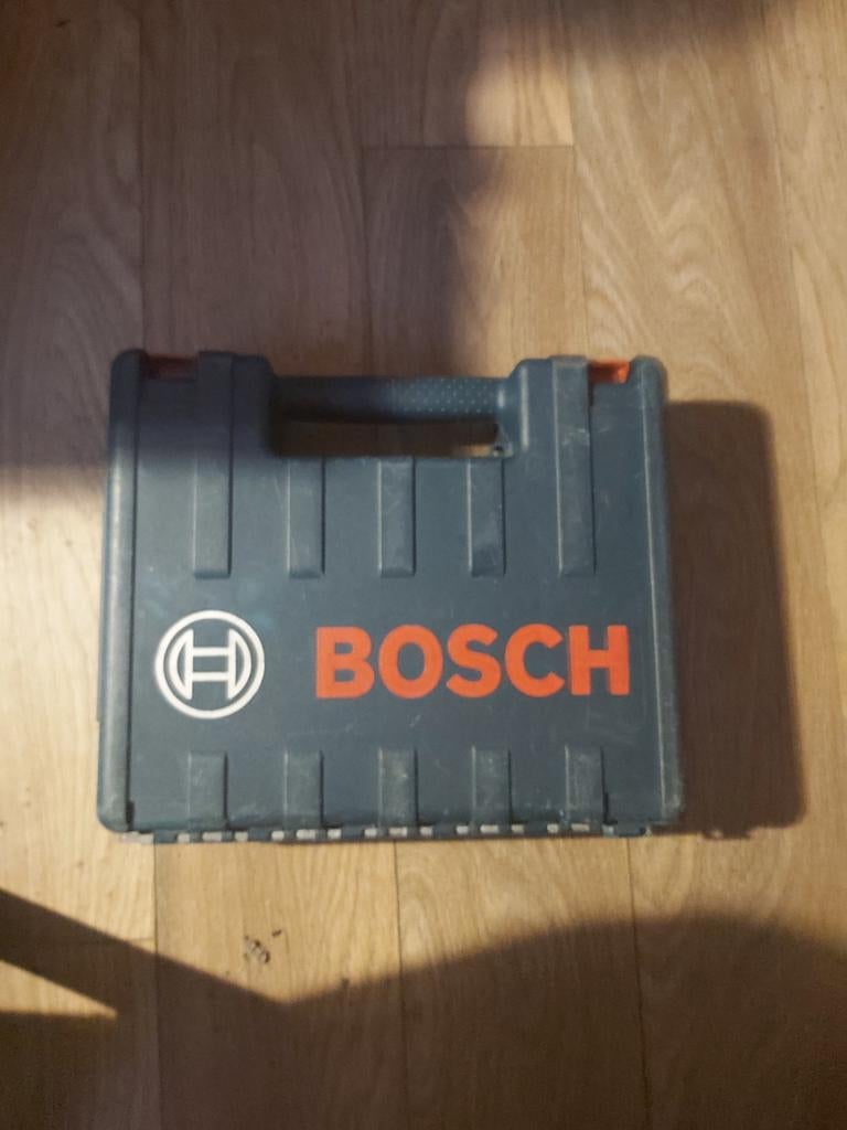 Bosch koffer met Bosch professional 2 accu's en oplader i n, Ophalen of Verzenden