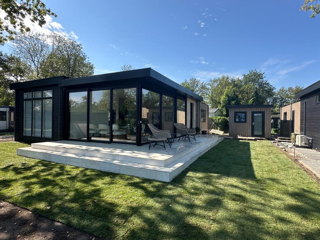 Moderne bungalow Heezerenbosch Eindhoven, Huizen en Kamers, Recreatiewoningen te koop, 70 m², Chalet, Noord-Brabant, 2 slaapkamers