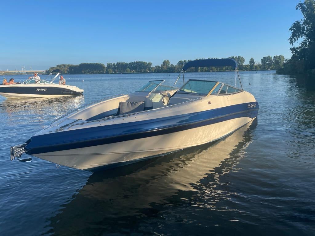 Speedboot te koop Crownline 266BR, Watersport en Boten, Speedboten, Ophalen, Gebruikt, Binnenboordmotor, 6 meter of meer