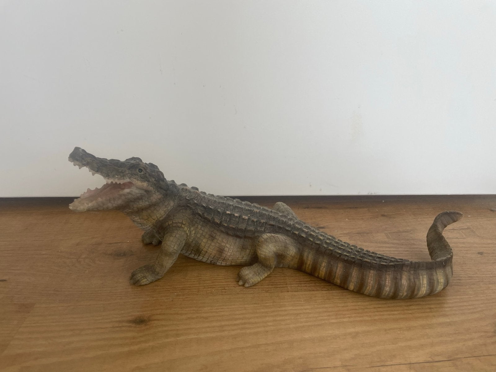 Realistisch Krokodil beeldje - Perfect voor Decorat, Ophalen of Verzenden, Zo goed als nieuw