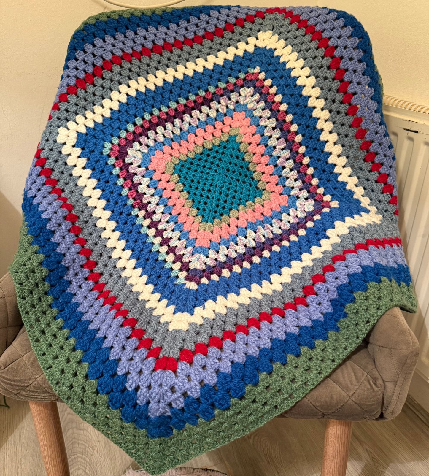 Handgemaakte gehaakte deken - Granny Square, Ophalen, Zo goed als nieuw