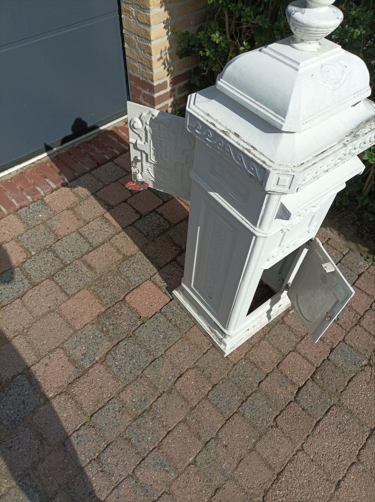 staande brievenbus - Wit, Tuin en Terras, Ophalen, Gebruikt, IJzer, Staande brievenbus