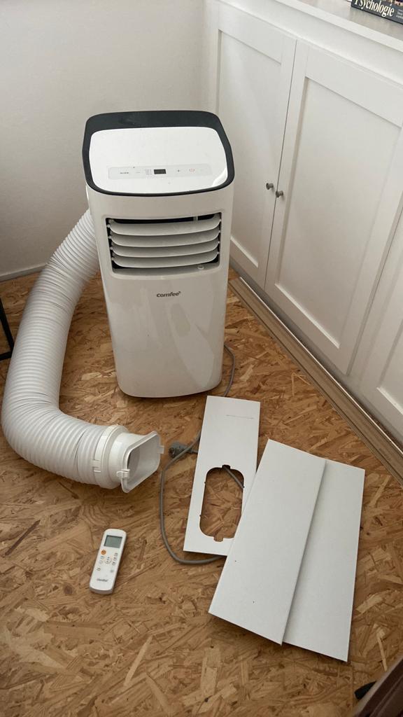 Mobiele airco Comfee, Witgoed en Apparatuur, Airco's, Ophalen, Minder dan 60 m³, 3 snelheden of meer, Zo goed als nieuw