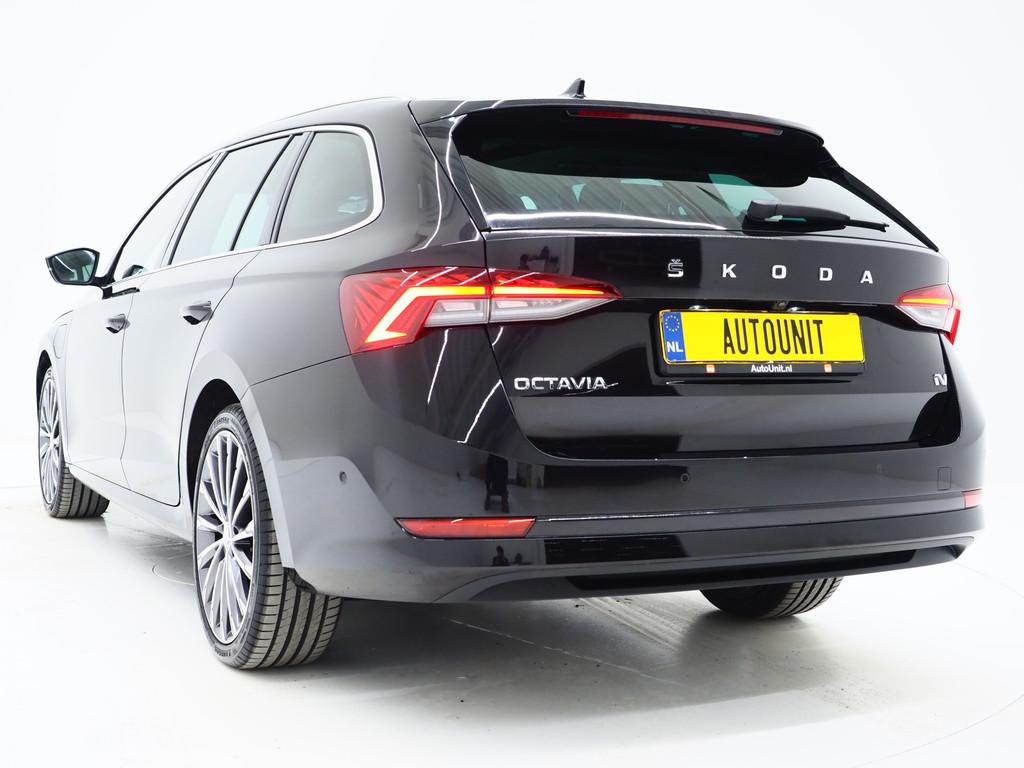 Skoda Octavia Combi 1.4 TSI iV PHEV Style | Panoramadak | Le, Auto's, Skoda, Gebruikt, Zwart, Zwart, Adaptive Cruise Control