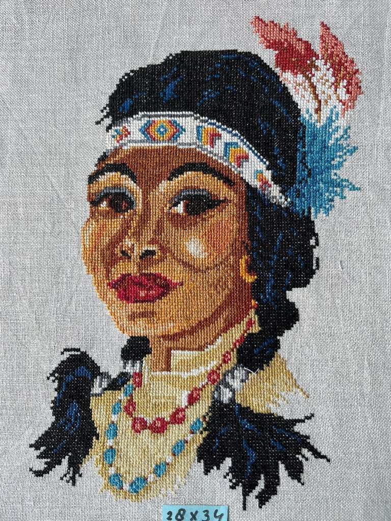 Indianen-familie geborduurd (man,vrouw,kind), Huis en Inrichting, Minder dan 50 cm, Ophalen of Verzenden, Zo goed als nieuw, Schilderij