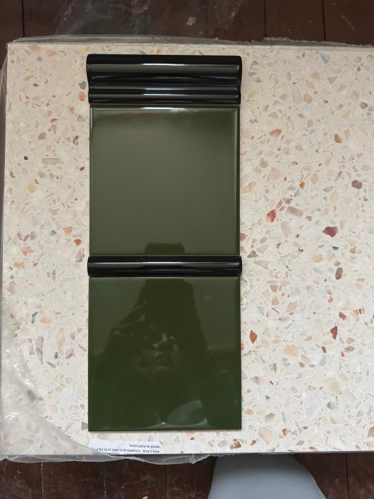 Groene wandtegels 15x15 + sierstrips (jaren 30 stijl), Ophalen, Minder dan 20 cm, Zo goed als nieuw, Minder dan 5 m²