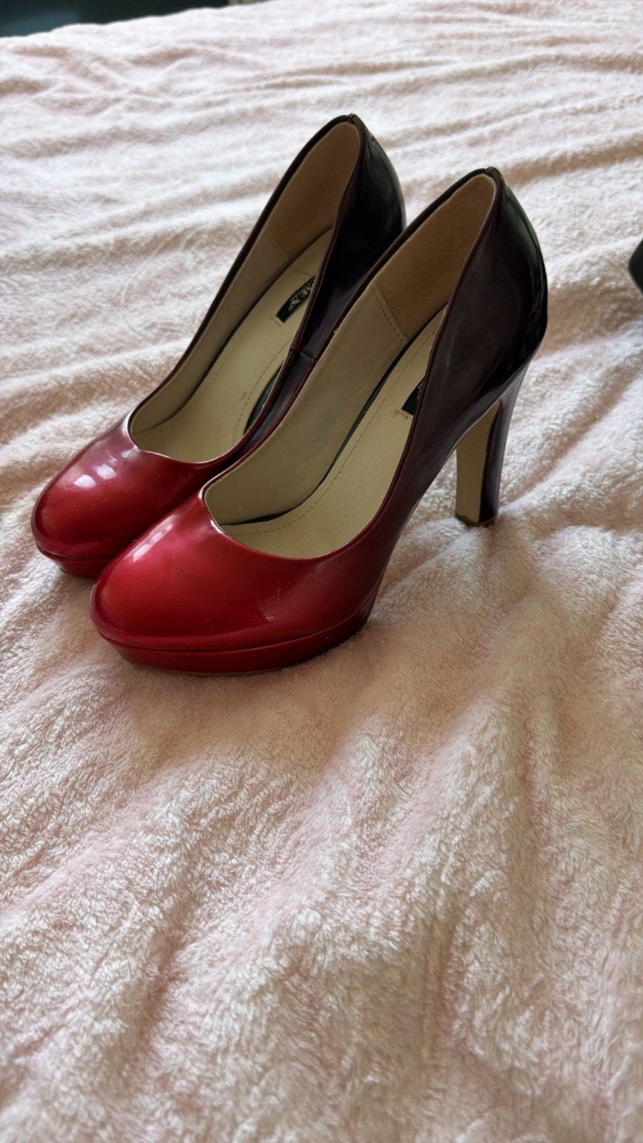 Rode pumps hoge hak maat 38, Kleding | Dames, Ophalen, Zo goed als nieuw, Rood