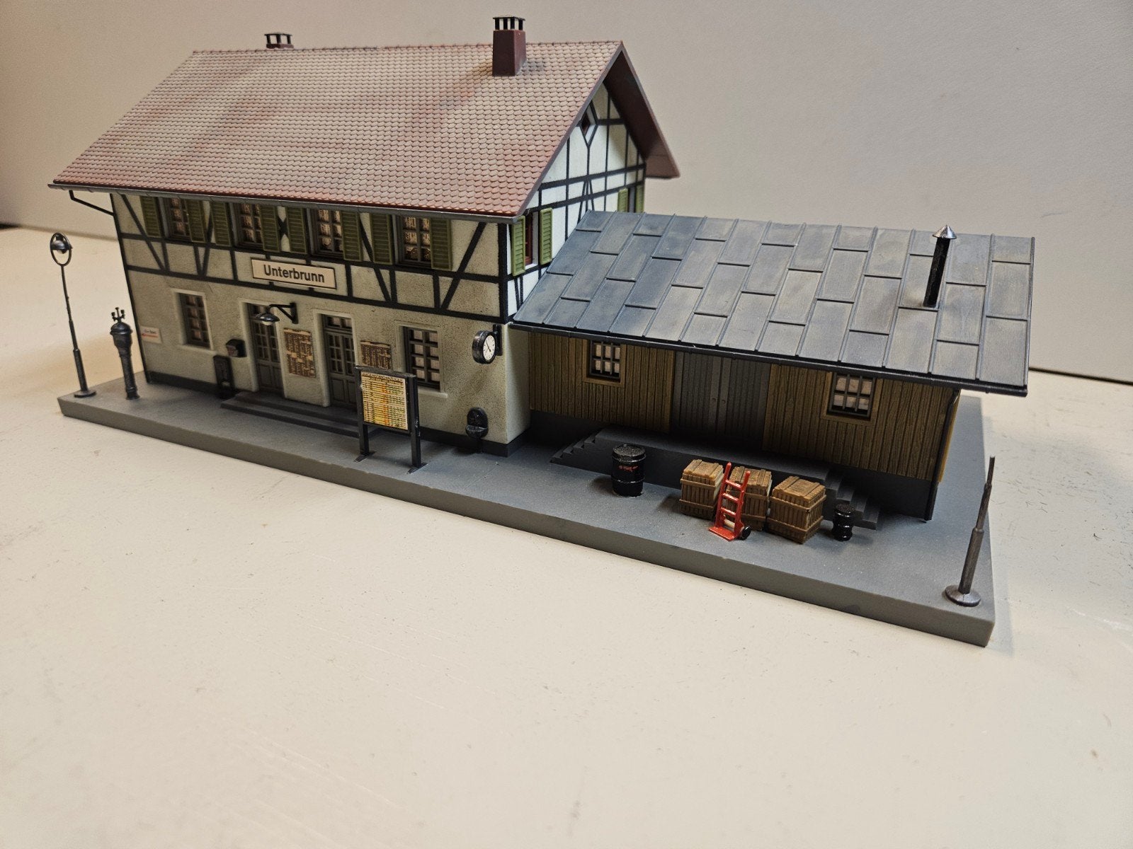 Spoorwegstation Unterbrunn modelbouw, Overige merken, Gebruikt, Gelijkstroom of Wisselstroom, Brug, Tunnel of Gebouw