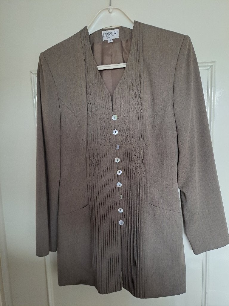 dames mantelpak merk cartoon fashion, Bruin, Cartoon fashion, Ophalen of Verzenden, Maat 36 (S)