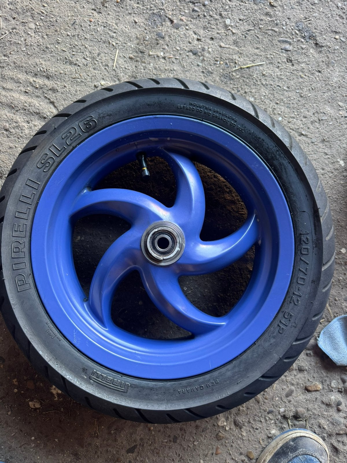 Runner violet 125/180 voorvelg, Ophalen of Verzenden, Zo goed als nieuw, Overige typen, Piaggio