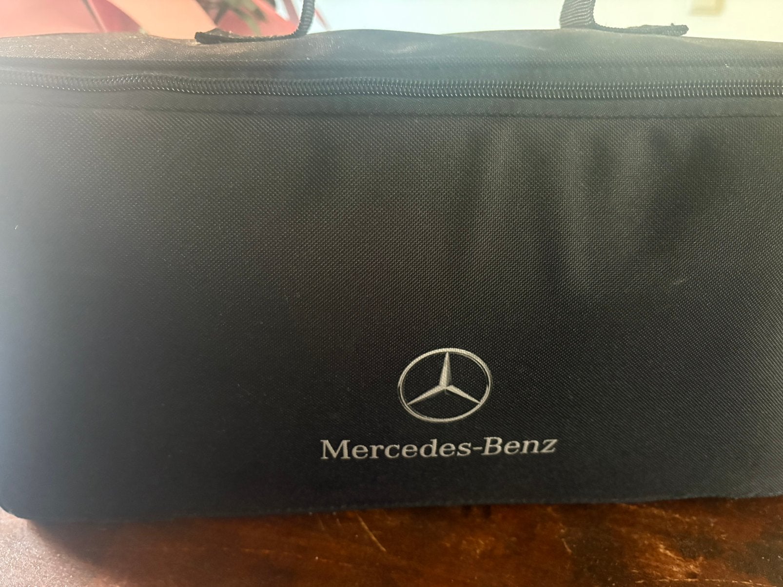 BIEDEN MAAR Originele MercedesBenz laadkabel / thuislaadset., Ophalen, Zo goed als nieuw, Laadkabel