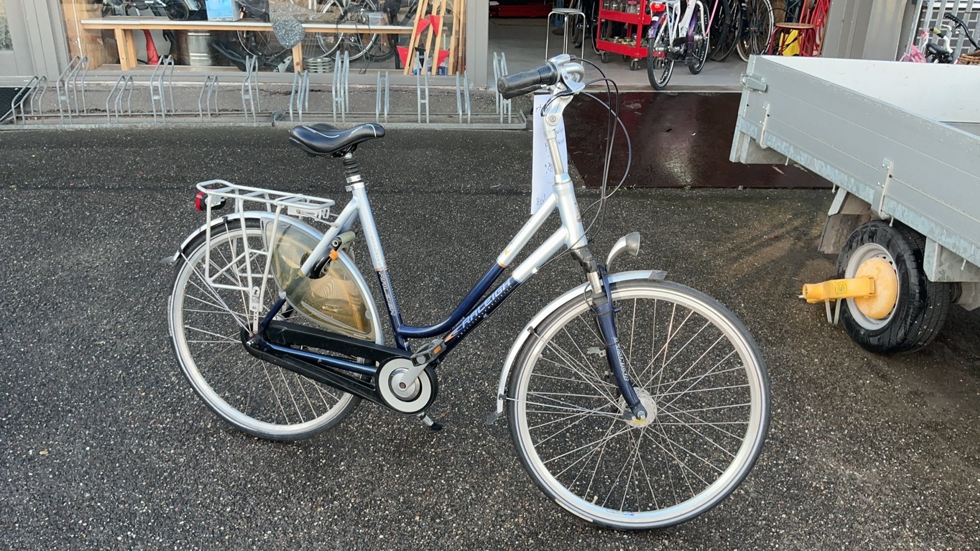 Mooie Raleigh priority dmesfiets 28 inch, Fietsen en Brommers, Versnellingen, 56 cm of meer, Zo goed als nieuw, Ophalen