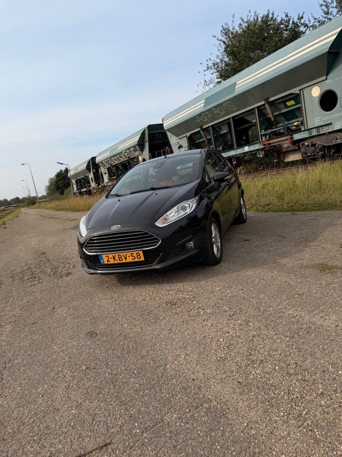 prachtige Ford Fiësta Titanium X 1.0, 2013, 5D, Rood Leder, Auto's, Voorwielaandrijving, 40 €/maand, USB, 100 pk