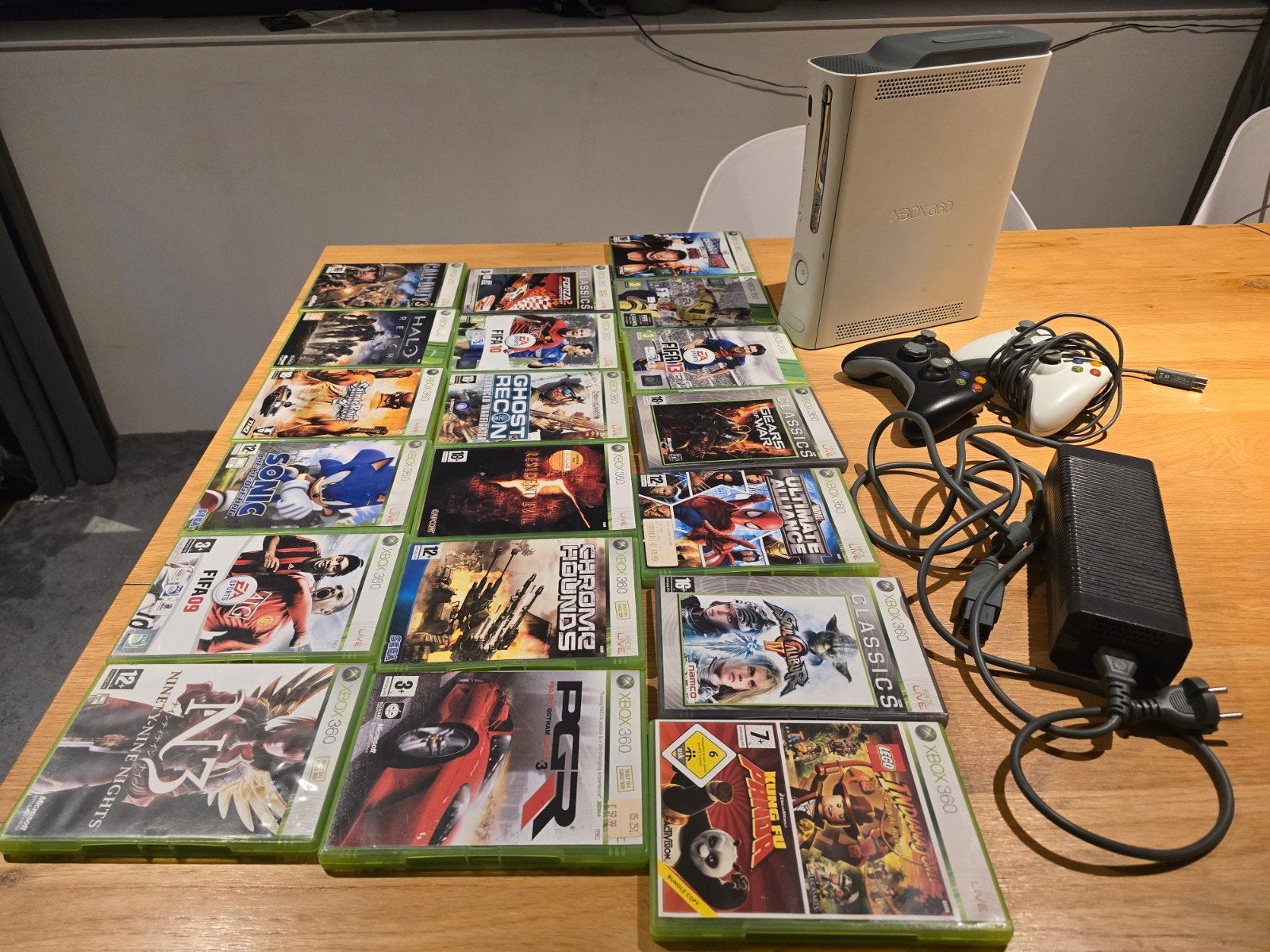 Xbox 360 met 60GB HDD en 18 spellen, Spelcomputers en Games, Games | Xbox 360, Ophalen, Gebruikt, Overige genres, Eén computer