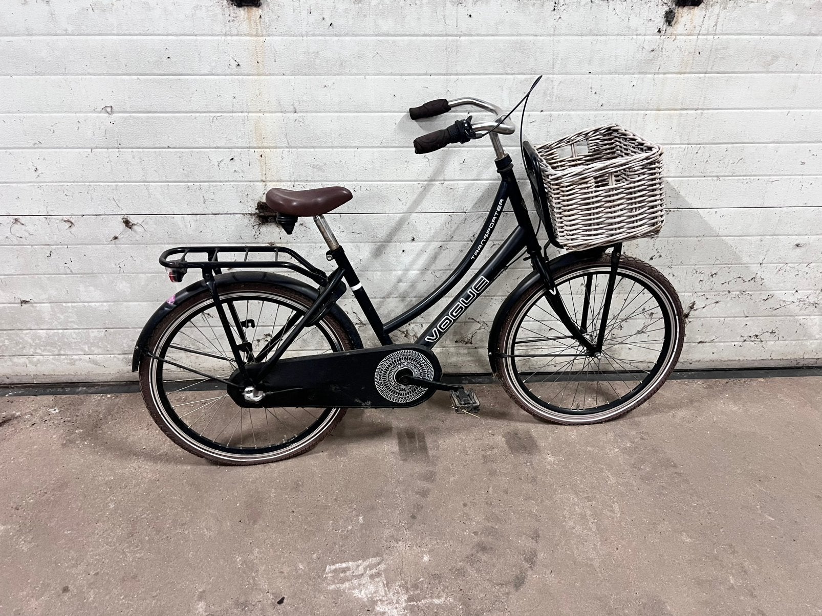 Vogue meisjesfiets met mand opknapper., Ophalen, Terugtraprem, Versnellingen, Gebruikt