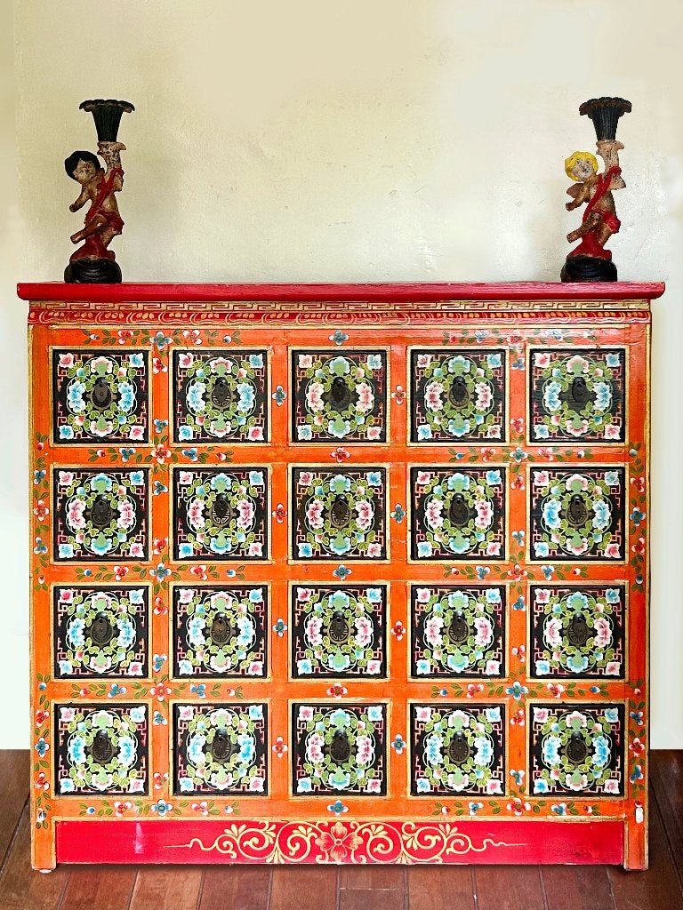 Handbeschilderde Tibetaanse lakkast / dressoir, Ophalen, Gebruikt, 100 tot 150 cm, Met lade(s)