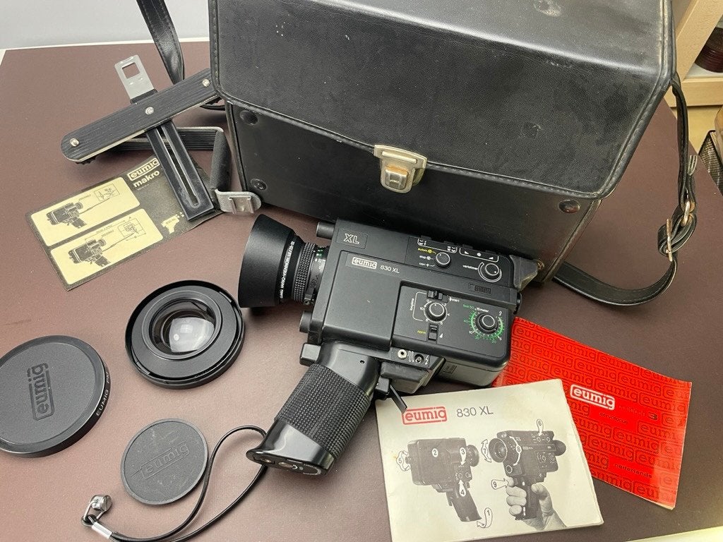 Erg complete Eumig 830XL Super8 filmcamera met oa koffer, Verzamelen, Fotografica en Filmapparatuur, Ophalen of Verzenden, 1960 tot 1980
