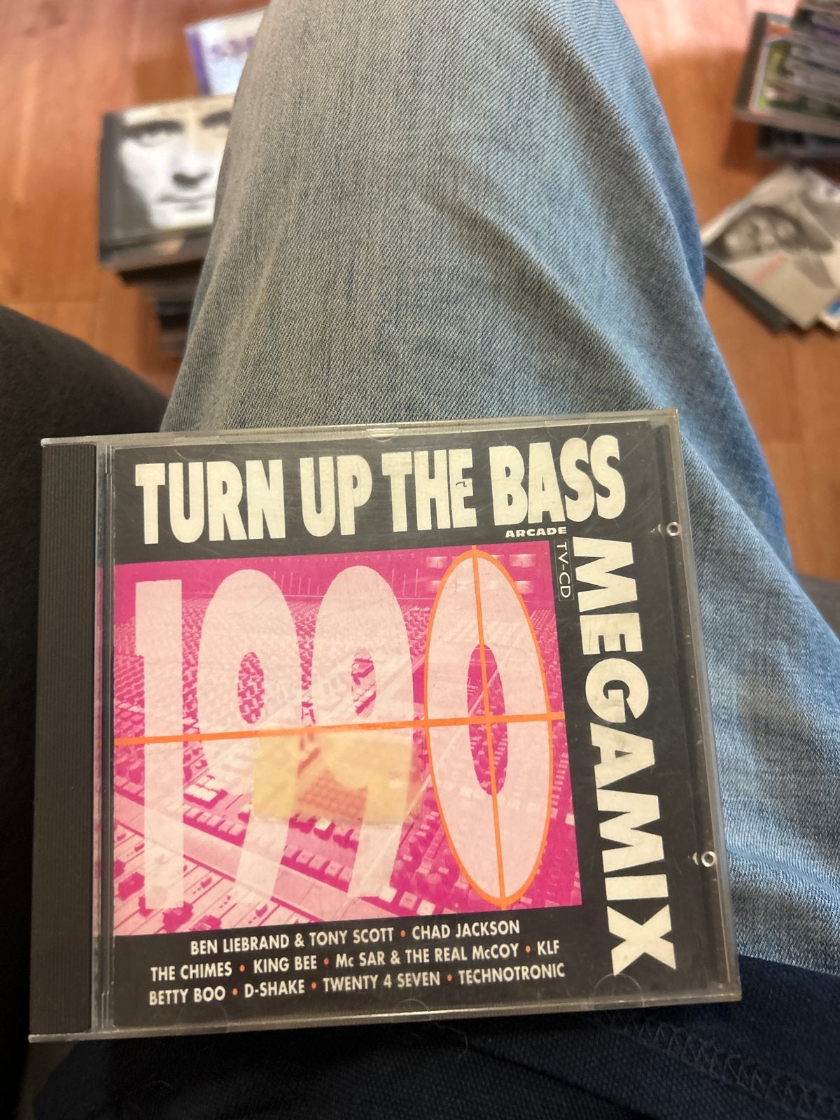 Turn Up The Bass Megamix 1990 CD - Diverse Artiesten, Cd's en Dvd's, Cd's | Dance en House, Ophalen of Verzenden, Gebruikt, Verzamelalbum