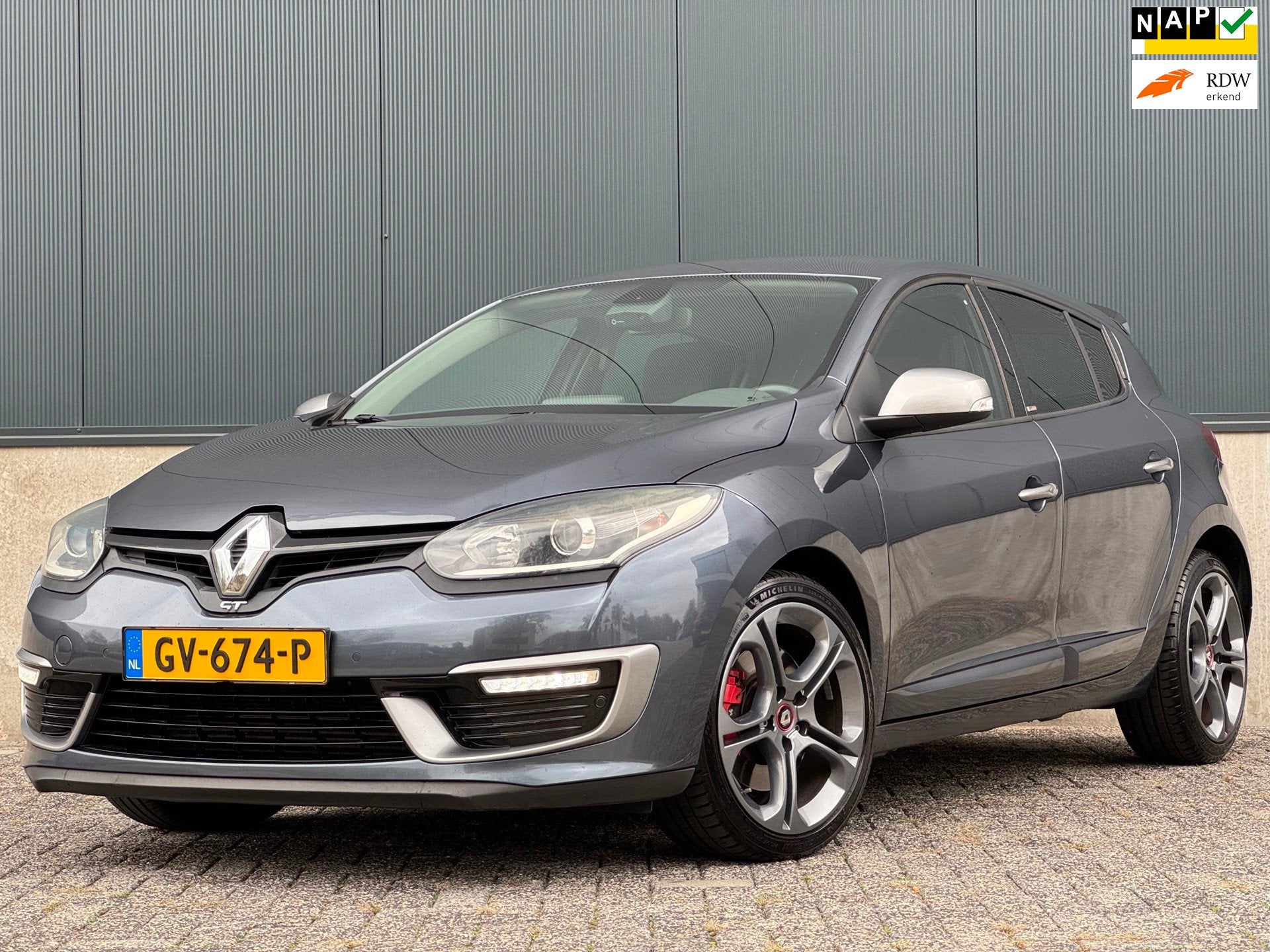 Renault Mégane 2.0 Turbo GT-Line GT220|6BAK|XENON|LEDER|NAV, Auto's, Gebruikt, Euro 6, 4 cilinders, 700 kg