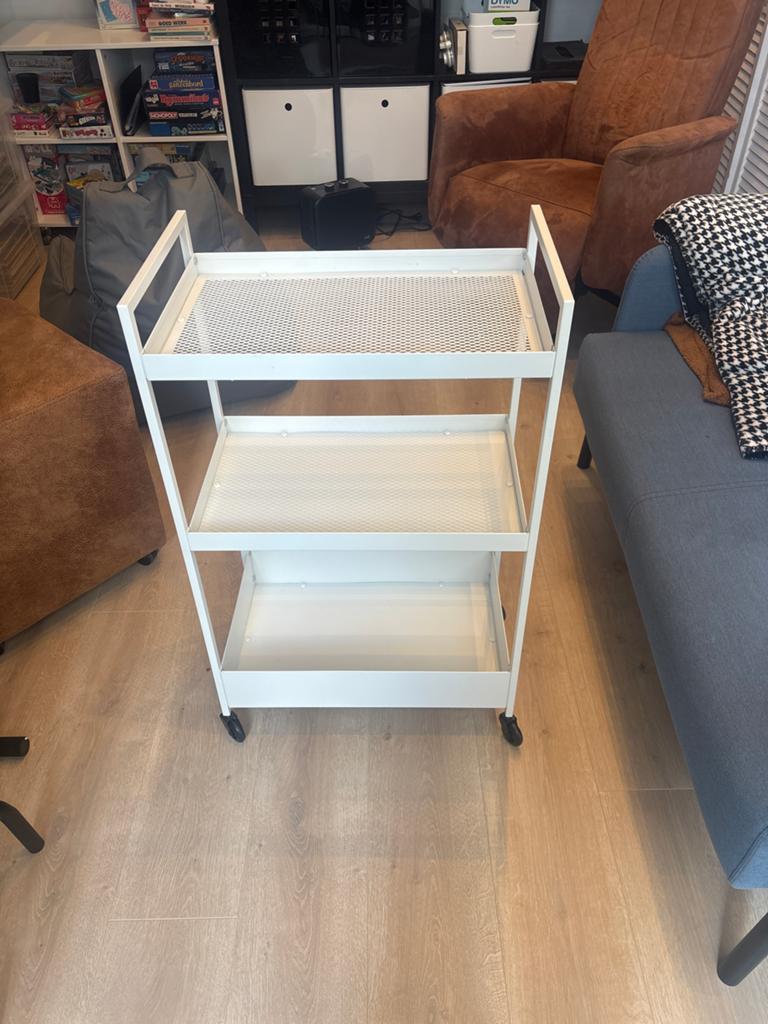 Witte metalen trolley met 3 etages, Ophalen, Zo goed als nieuw