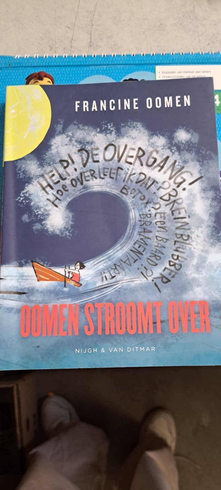 Francine Oomen , Oomen stroomt over Help de overgang, Boeken, Ophalen of Verzenden, Zo goed als nieuw, Francine Oomen