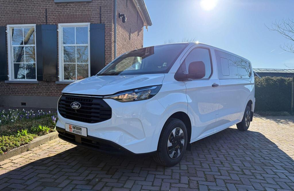 Ford Transit Custom 340 2.5 PHEV L2H1 Trend 9 persoons! Plug, Auto's, Gebruikt, Euro 6, Plug-in hybride, Bedrijf