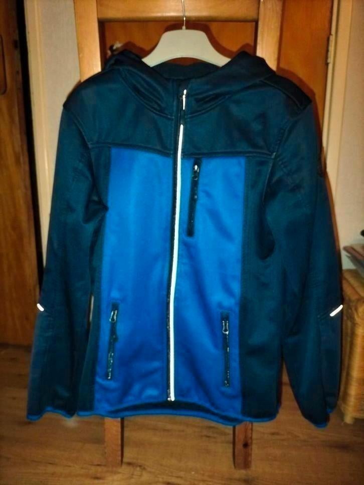Softshell jack, nauwelijks gedragen, maat164, Ophalen of Verzenden, Jas